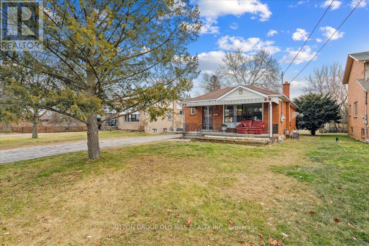 308 MINEOLA ROAD E, Mississauga, Ontario