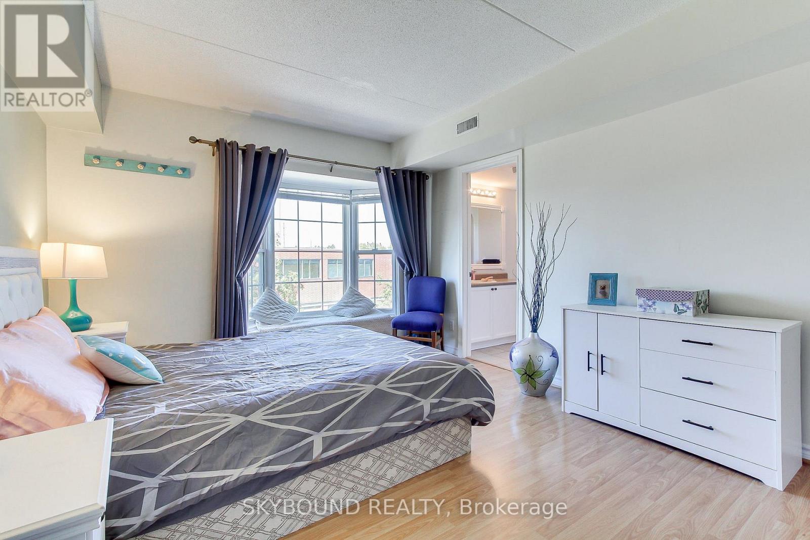 302 - 4003 Kilmer Drive, Burlington, Ontario  L7M 4M1 - Photo 19 - W12440297