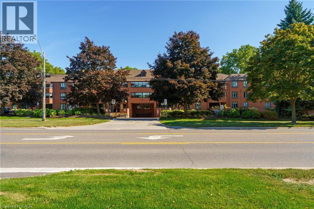 150 Wilson Street W Unit# 301, Ancaster, Ontario  L8R 1E2 - Photo 1 - 40773010