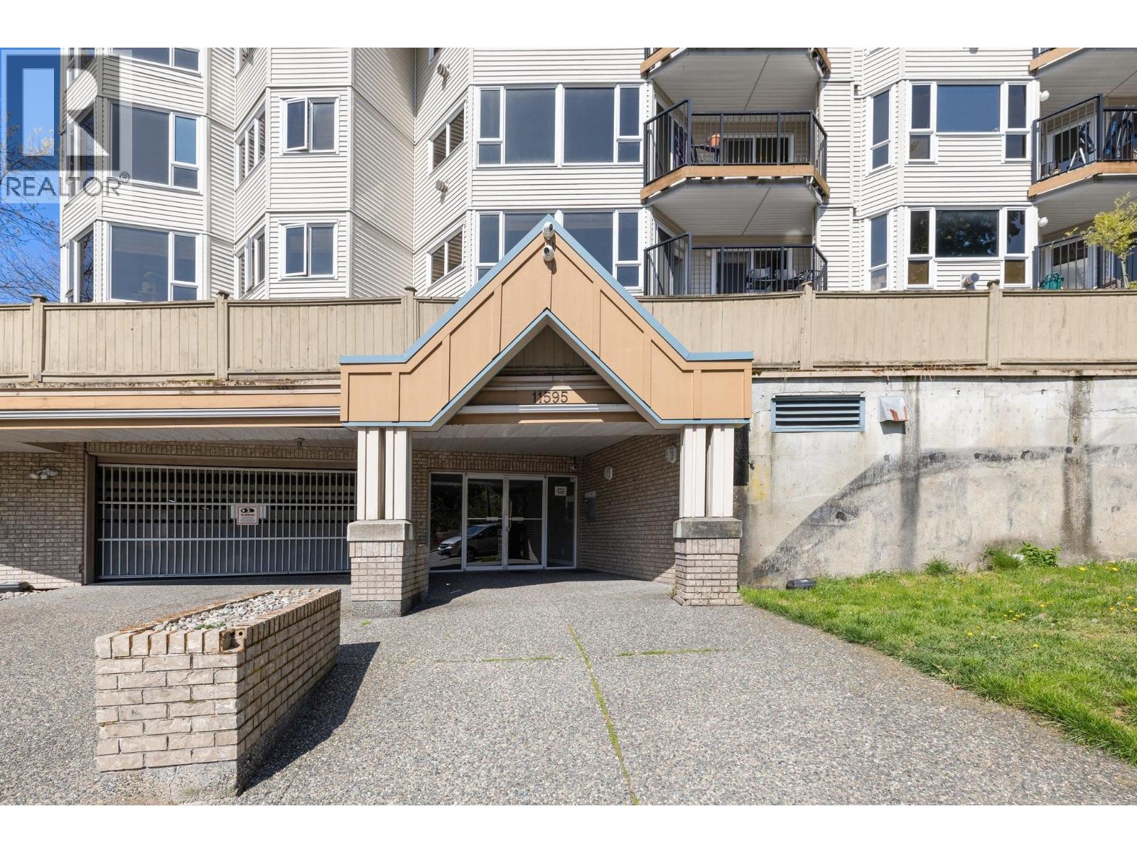 312 11595 Fraser Street, Maple Ridge, British Columbia  V2X 0X7 - Photo 5 - R3009052