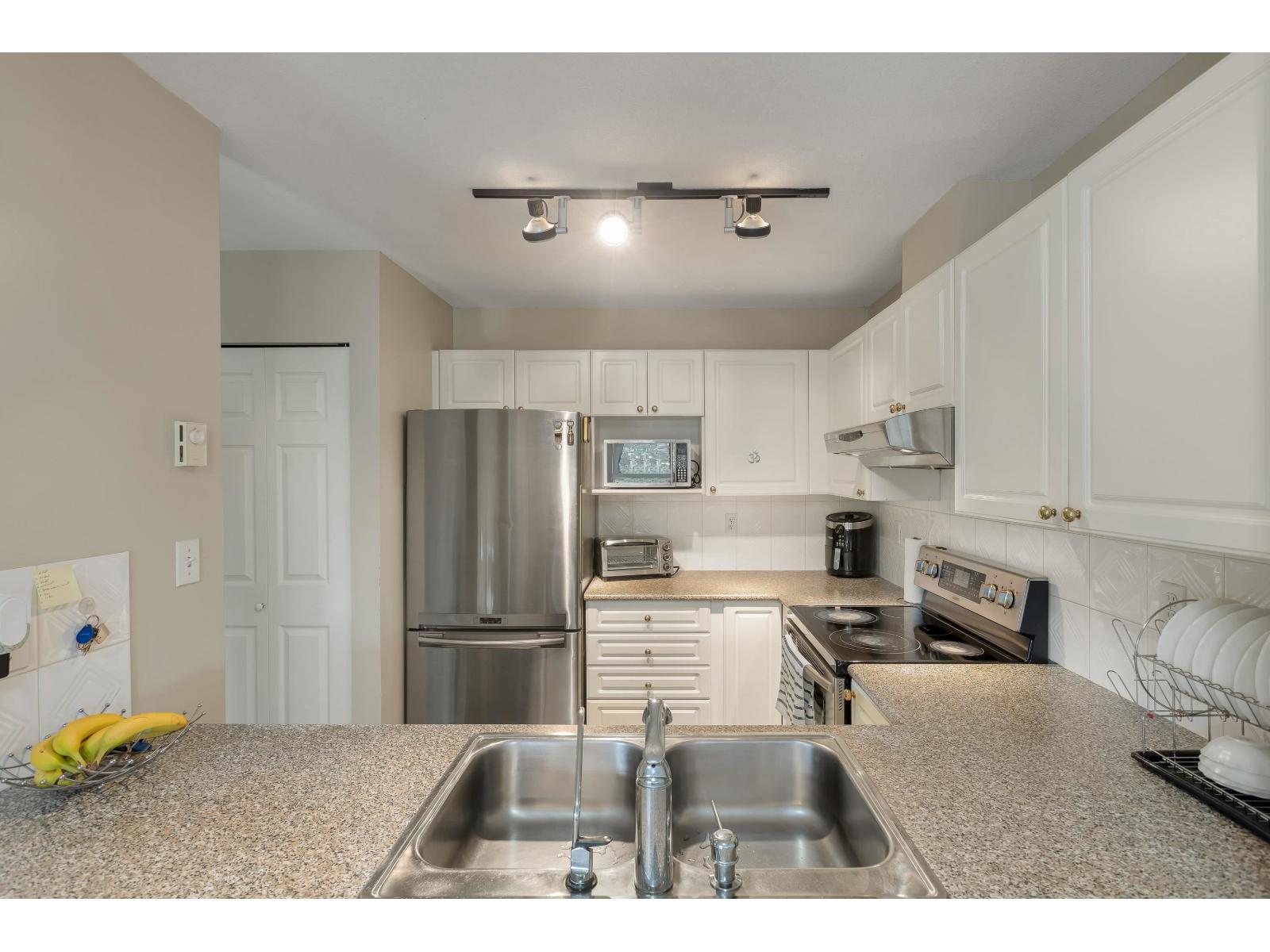 401 13733 74 Avenue, Surrey, British Columbia  V3W 1B8 - Photo 7 - R3054421