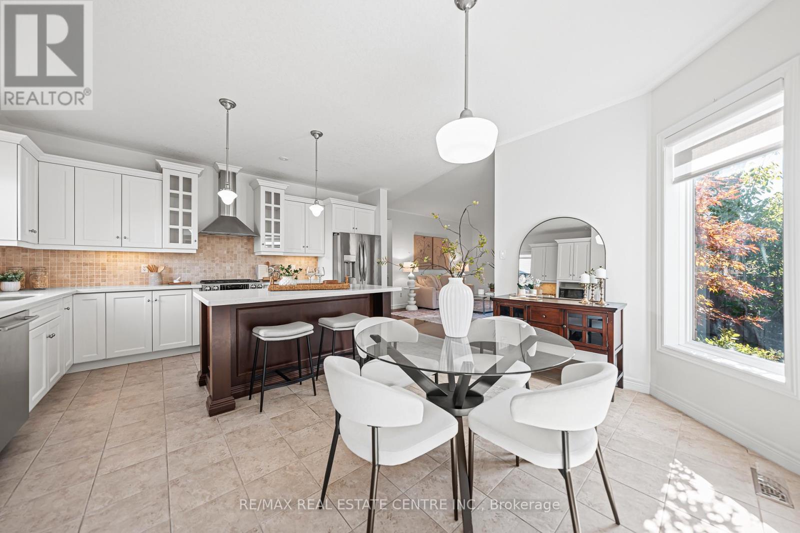 917 Fung Place, Kitchener, Ontario  N2A 4M3 - Photo 14 - X12440194