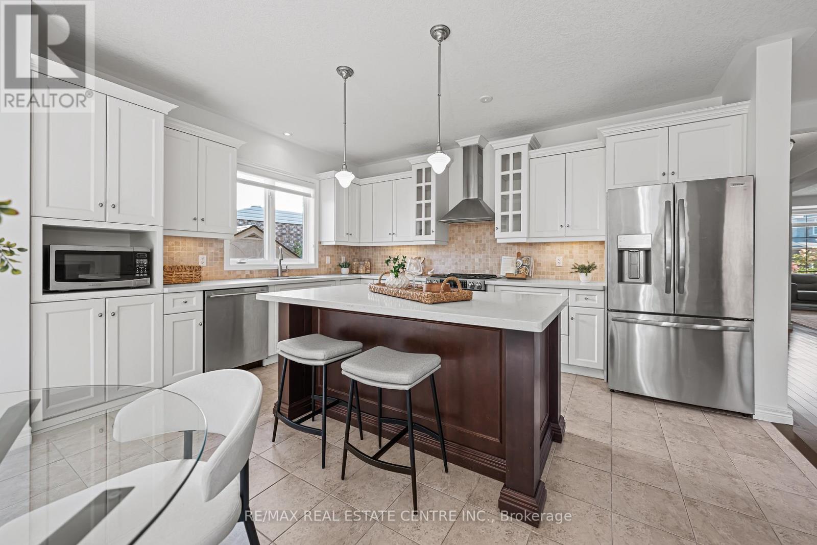 917 Fung Place, Kitchener, Ontario  N2A 4M3 - Photo 15 - X12440194
