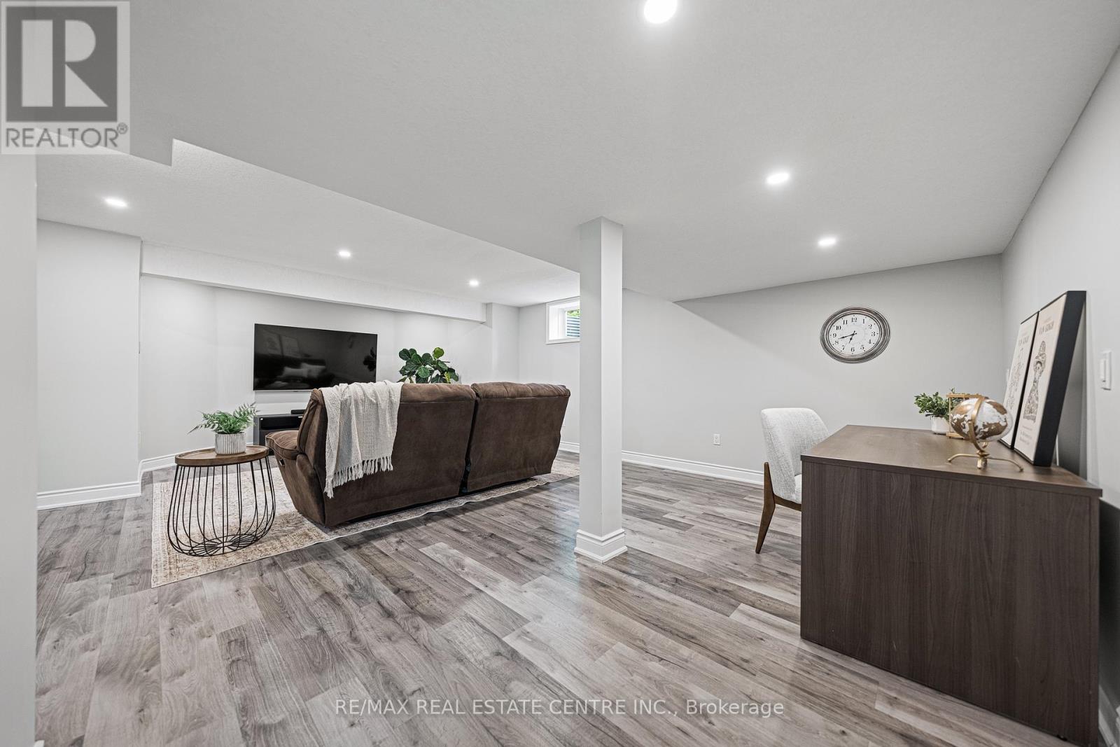 917 Fung Place, Kitchener, Ontario  N2A 4M3 - Photo 28 - X12440194