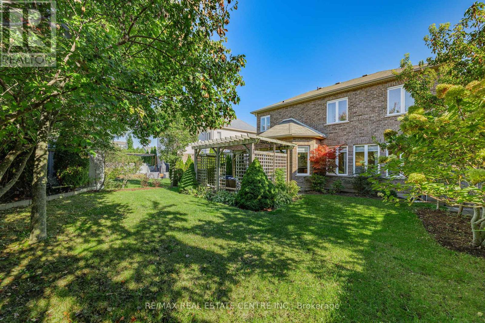 917 Fung Place, Kitchener, Ontario  N2A 4M3 - Photo 34 - X12440194