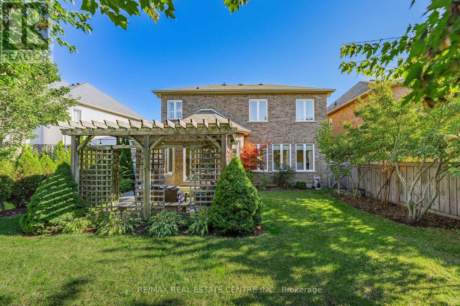 917 Fung Place, Kitchener, Ontario  N2A 4M3 - Photo 35 - X12440194