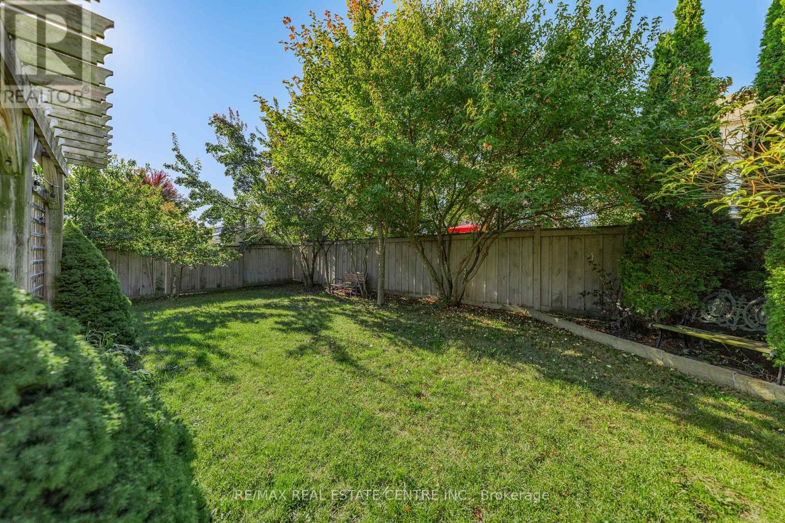 917 Fung Place, Kitchener, Ontario  N2A 4M3 - Photo 37 - X12440194