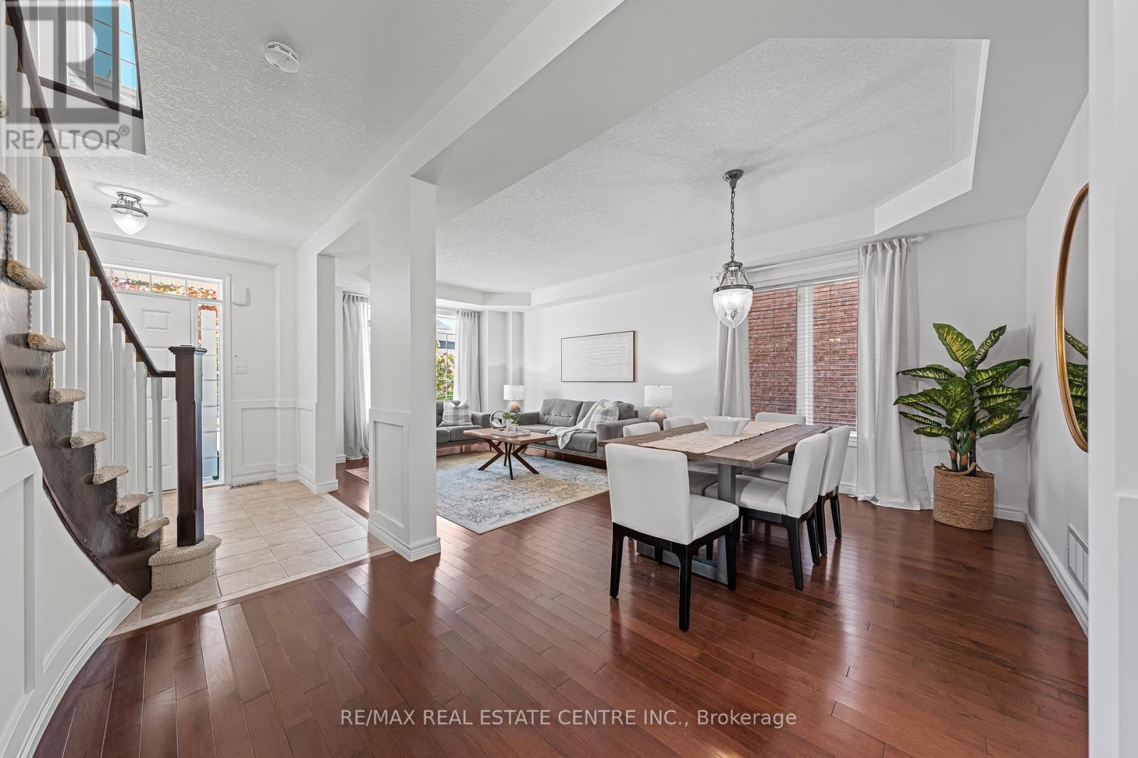 917 Fung Place, Kitchener, Ontario  N2A 4M3 - Photo 5 - X12440194
