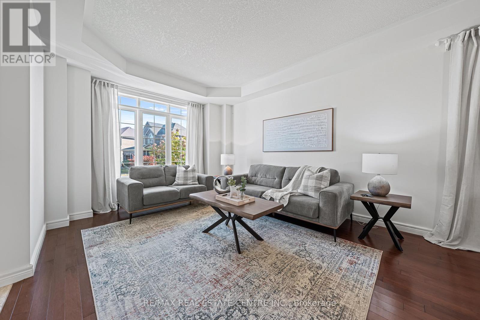 917 Fung Place, Kitchener, Ontario  N2A 4M3 - Photo 6 - X12440194