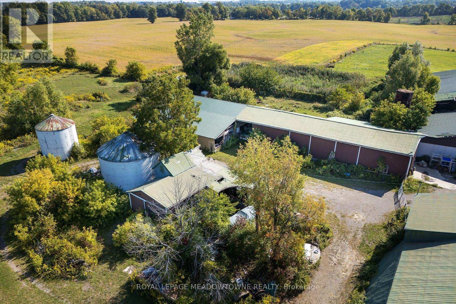 7166 English Church Road E, Hamilton, Ontario  L0R 1W0 - Photo 13 - X12440238