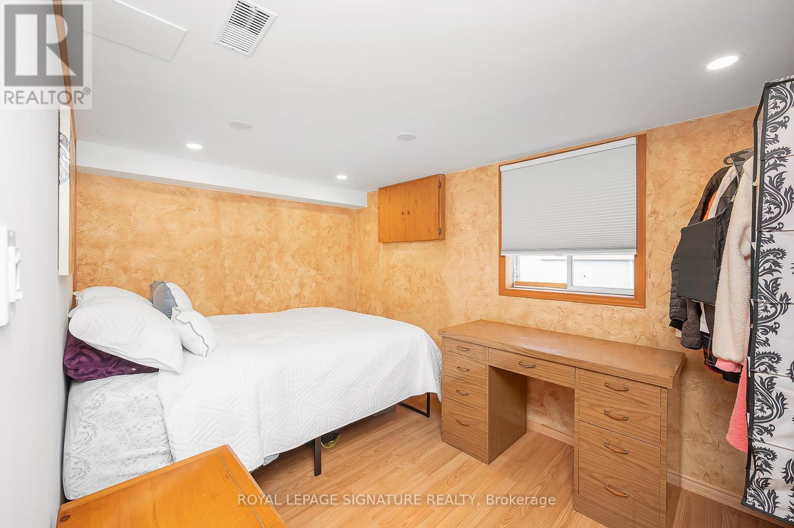 43 Lake Avenue N, Hamilton, Ontario  L8E 1L2 - Photo 30 - X12440255