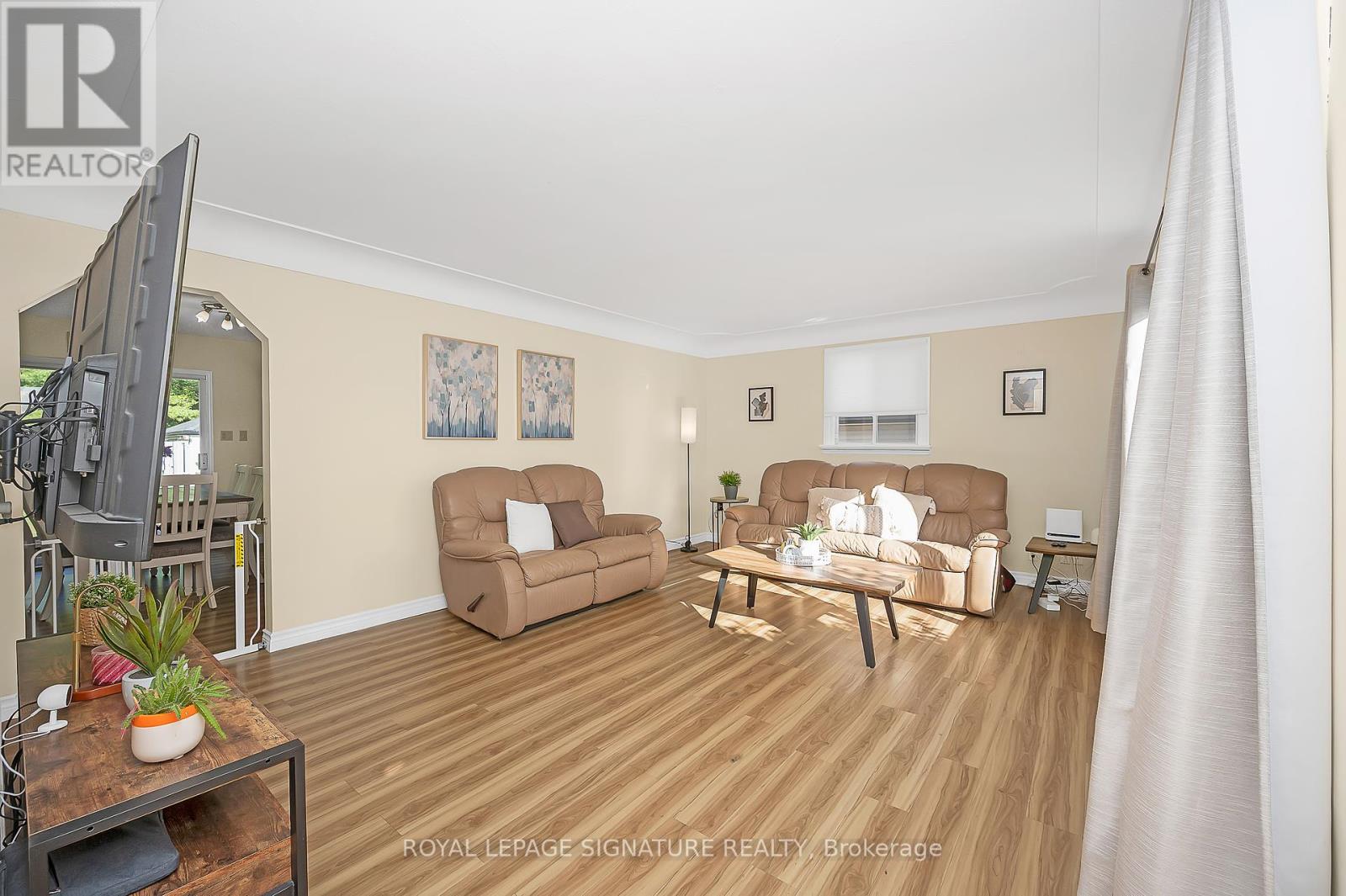 43 Lake Avenue N, Hamilton, Ontario  L8E 1L2 - Photo 7 - X12440255