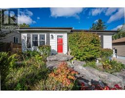 43 LAKE AVENUE N, Hamilton, Ontario