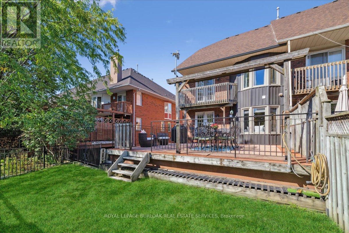 44 Sunvale Place, Hamilton, Ontario  L8E 4Z7 - Photo 43 - X12440260