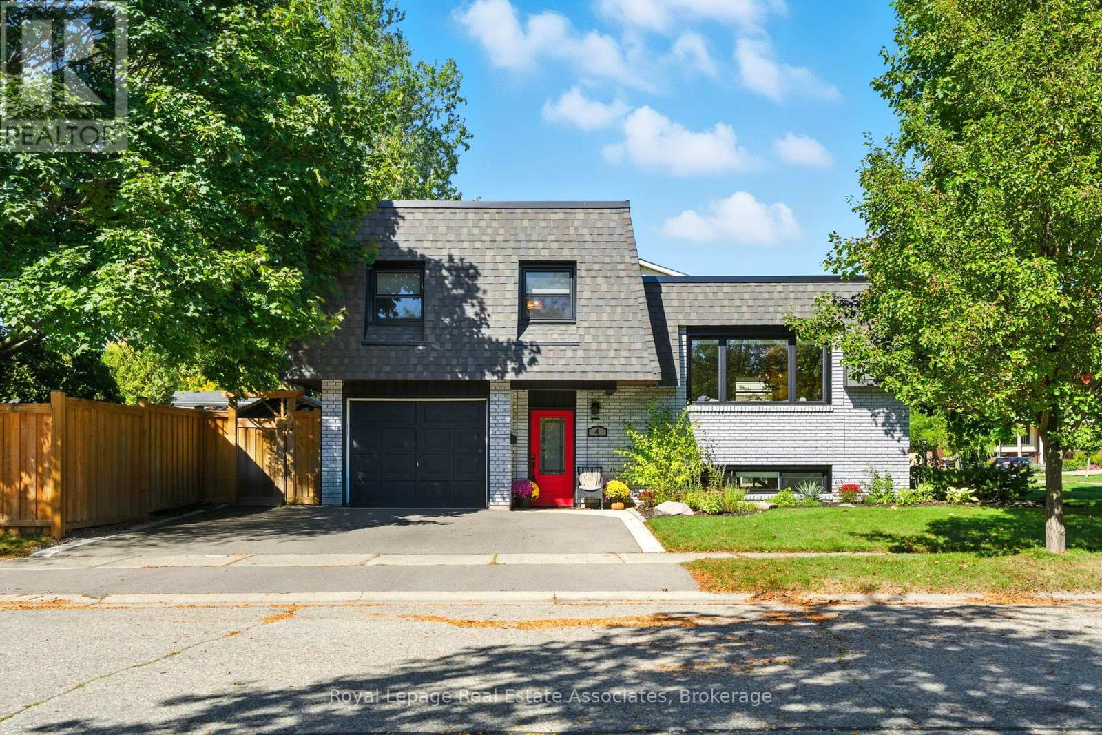 4 NASHUA DRIVE, Brantford, Ontario