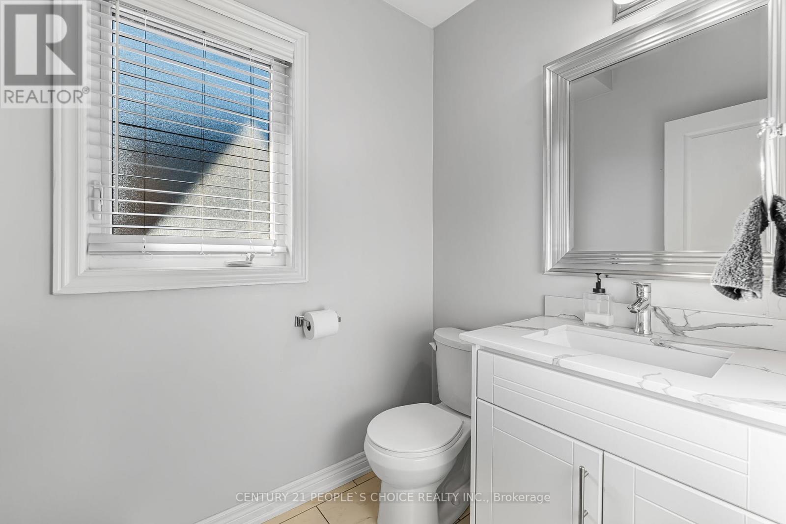 4 Riley Avenue, Pelham, Ontario  L0S 1E6 - Photo 9 - X12440304