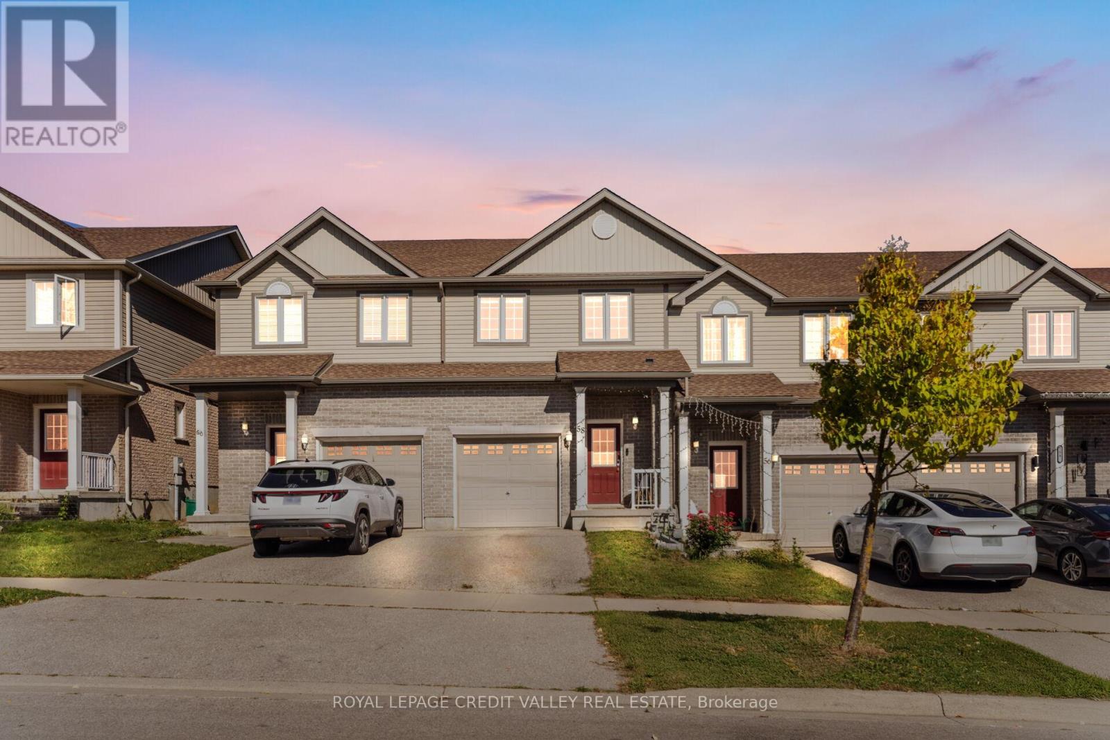 58 ROCKCLIFFE DRIVE, Kitchener, Ontario