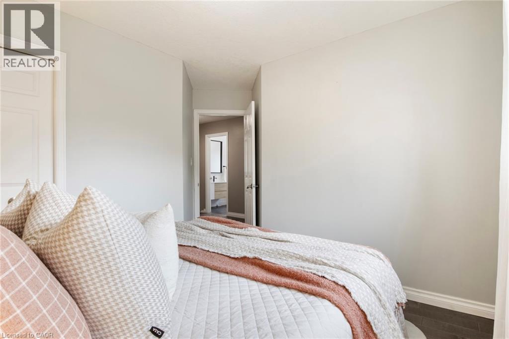 427 Dansbury Drive, Waterloo, Ontario  N2K 3X9 - Photo 33 - 40772025