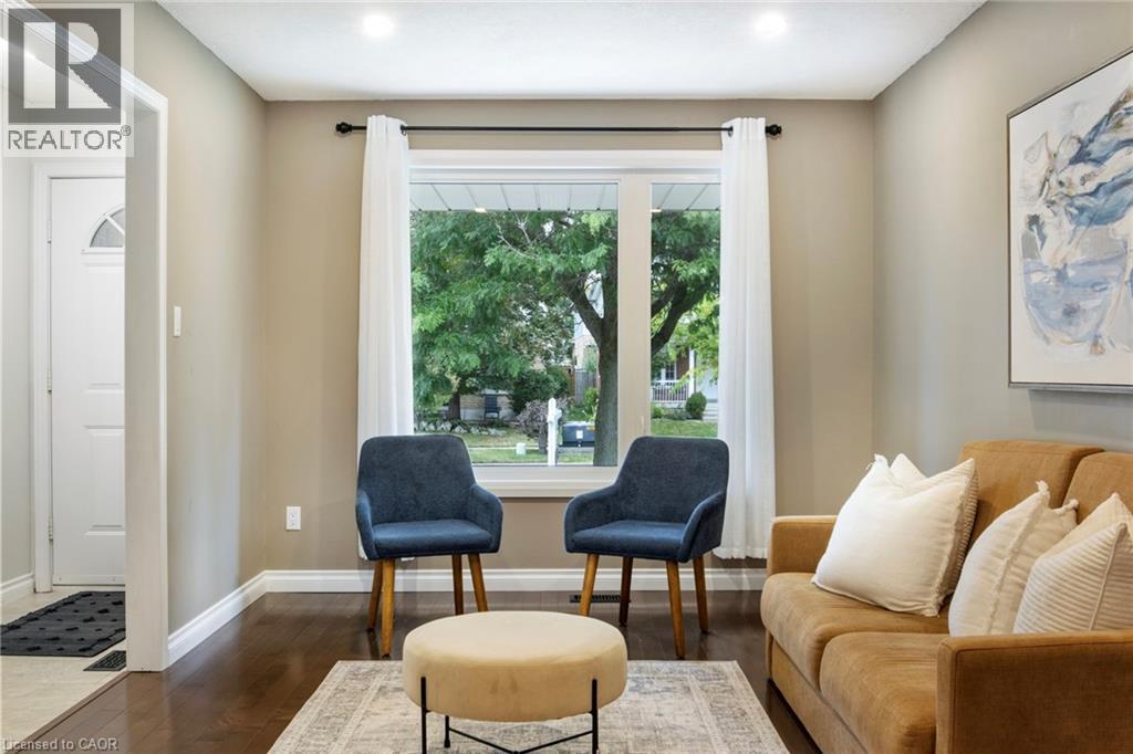 427 Dansbury Drive, Waterloo, Ontario  N2K 3X9 - Photo 6 - 40772025