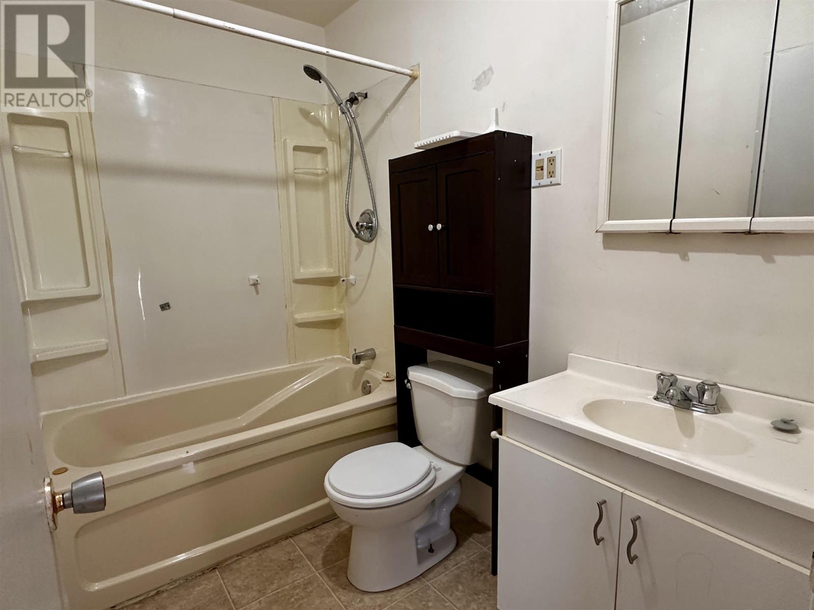 98a Axmith Ave, Elliot Lake, Ontario  P5A 1B8 - Photo 8 - SM251797