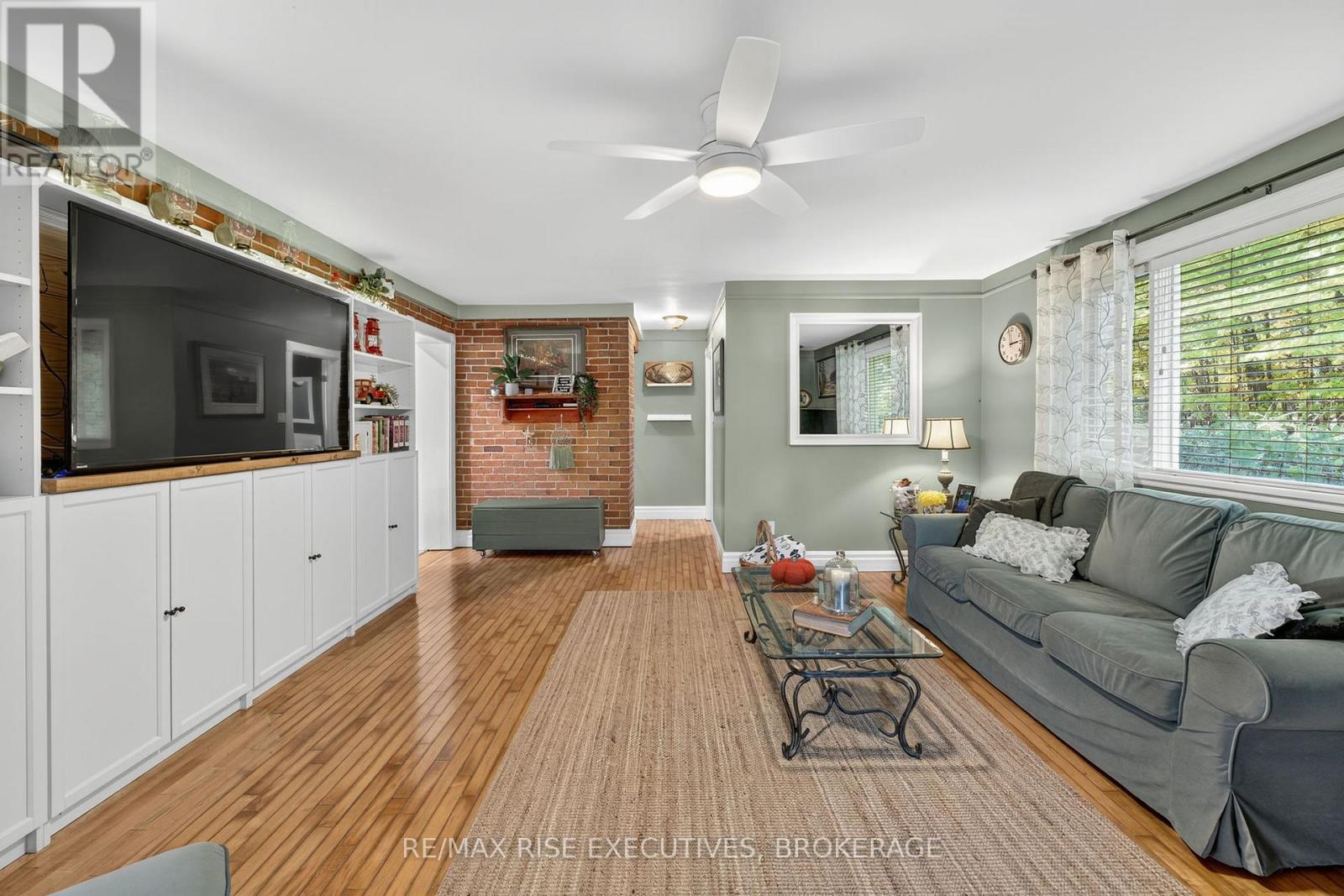 27 Drummond Street, Rideau Lakes, Ontario  K0G 0A4 - Photo 16 - X12440454