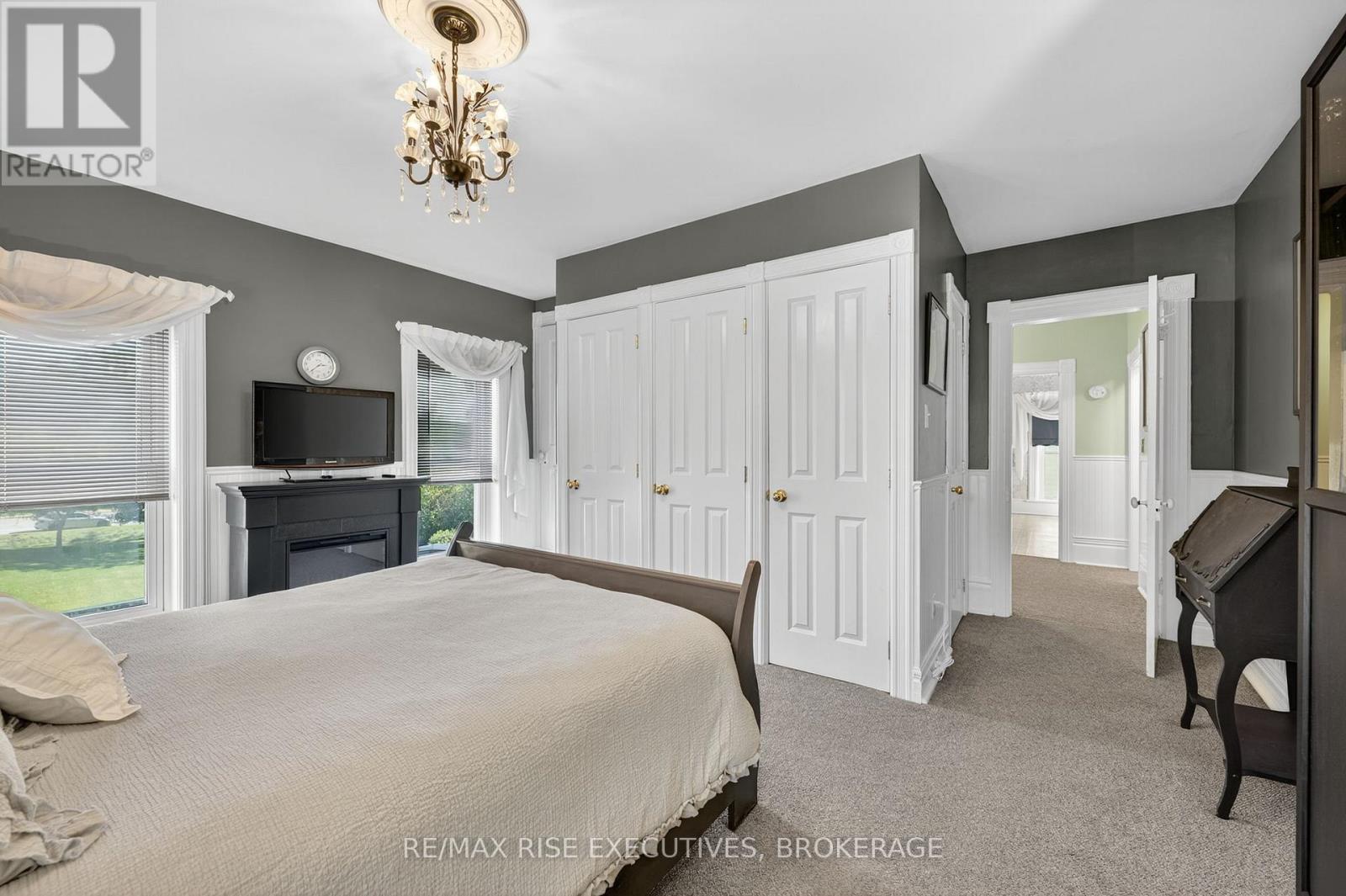 27 Drummond Street, Rideau Lakes, Ontario  K0G 0A4 - Photo 25 - X12440454