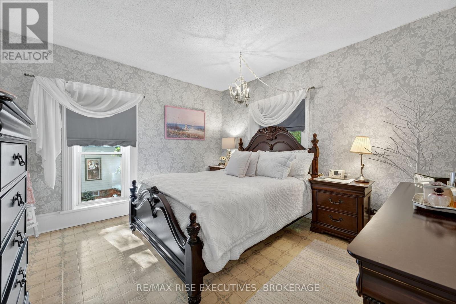 27 Drummond Street, Rideau Lakes, Ontario  K0G 0A4 - Photo 28 - X12440454