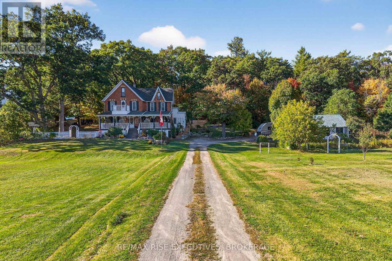 27 Drummond Street, Rideau Lakes, Ontario  K0G 0A4 - Photo 49 - X12440454