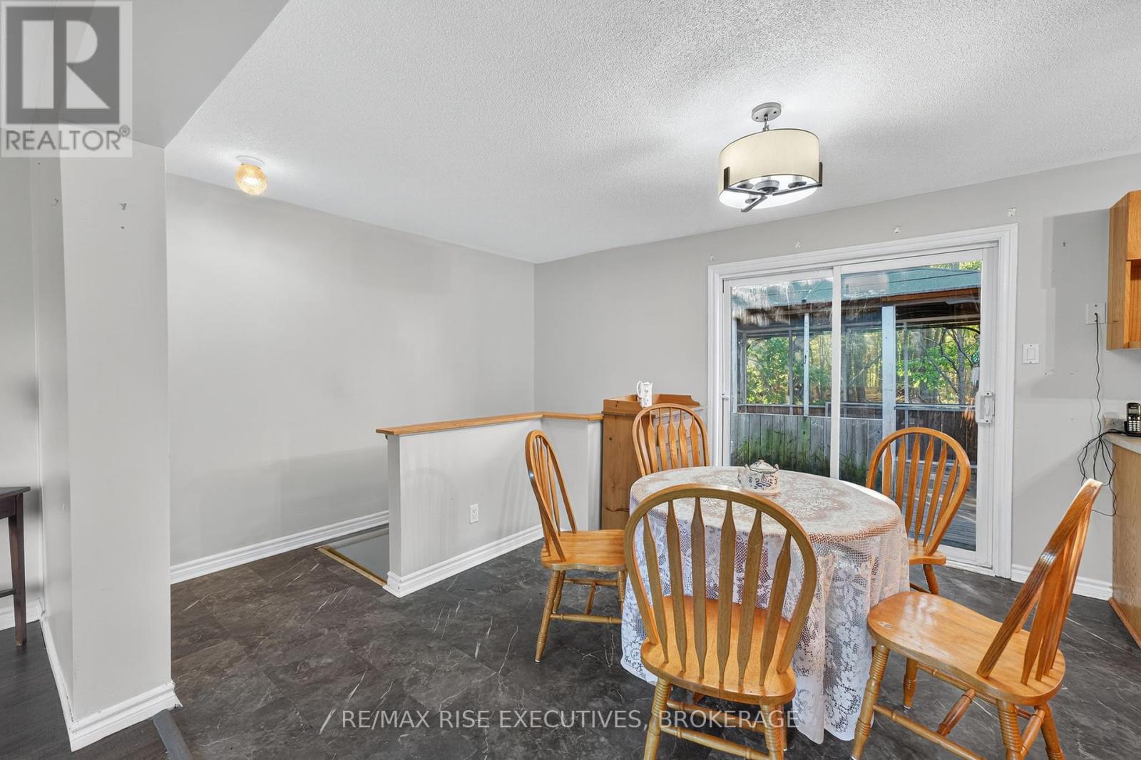 543 James Wilson Road, South Frontenac, Ontario  K0H 1W0 - Photo 6 - X12440477