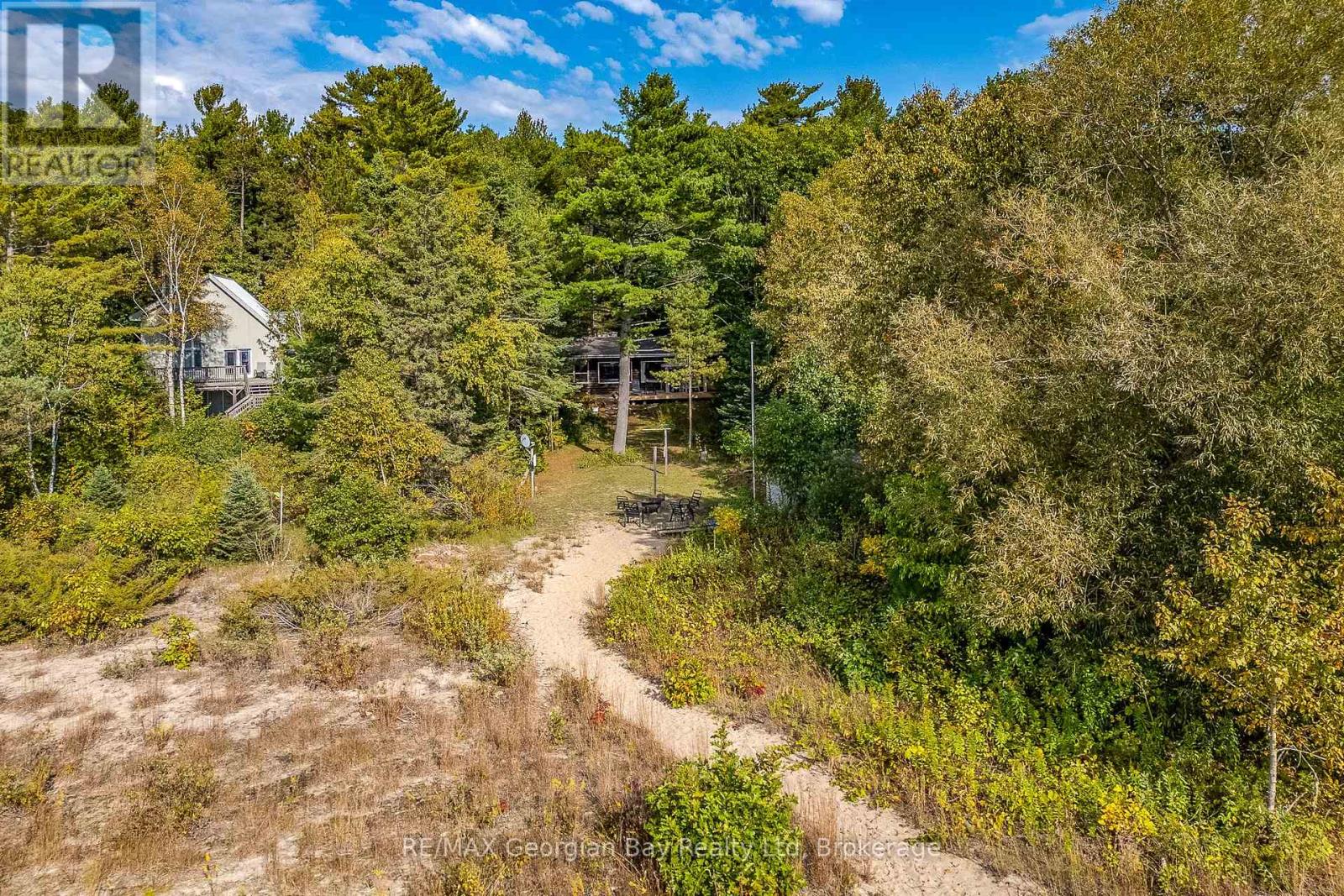 100 Nottawaga Drive, Tiny, Ontario  L0L 2J0 - Photo 22 - S12440567