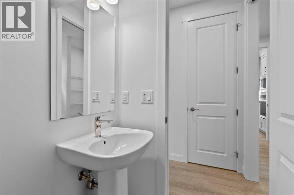 22 Emerson Crescent, Okotoks, Alberta  T1S 5W7 - Photo 5 - A2258763