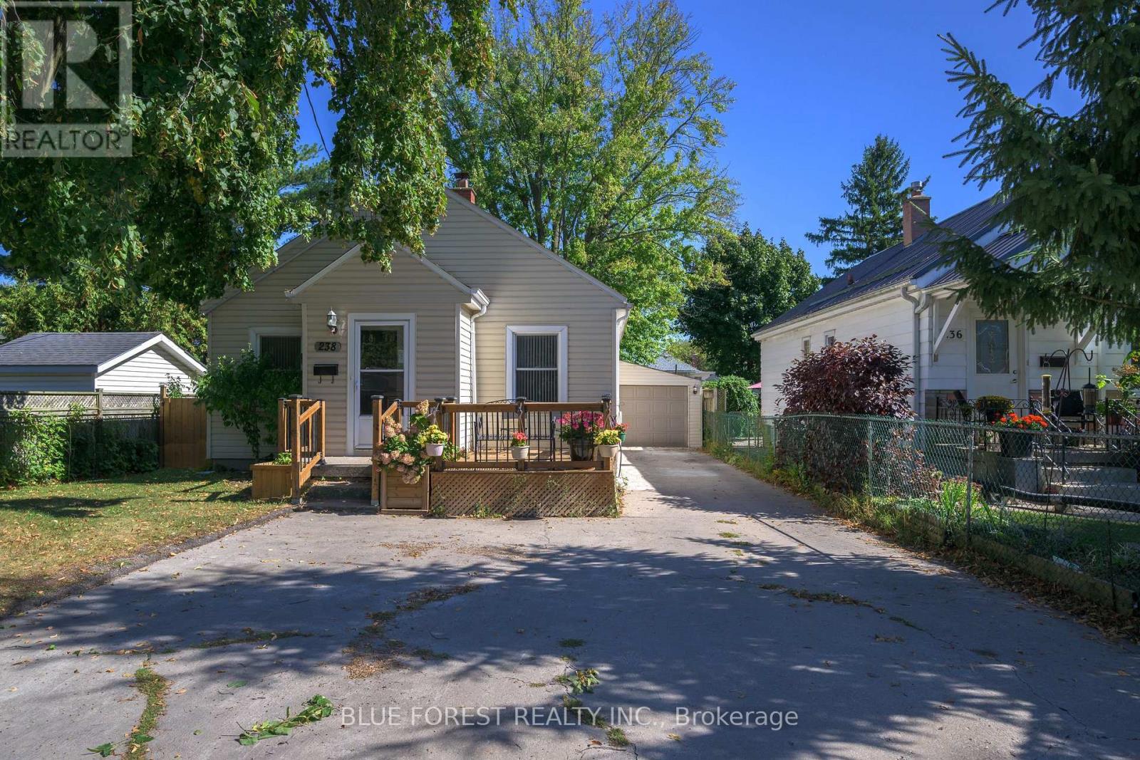 238 St Julien Street, London East, Ontario  N5Z 2N3 - Photo 1 - X12440469