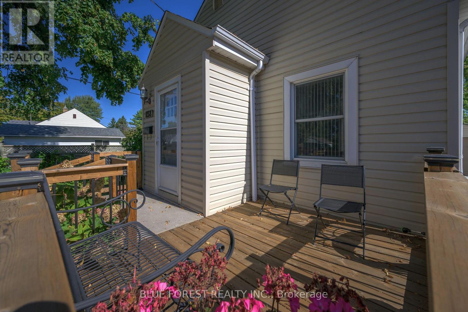 238 St Julien Street, London East, Ontario  N5Z 2N3 - Photo 2 - X12440469