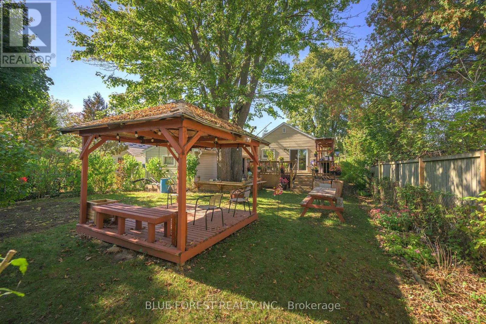 238 St Julien Street, London East, Ontario  N5Z 2N3 - Photo 26 - X12440469