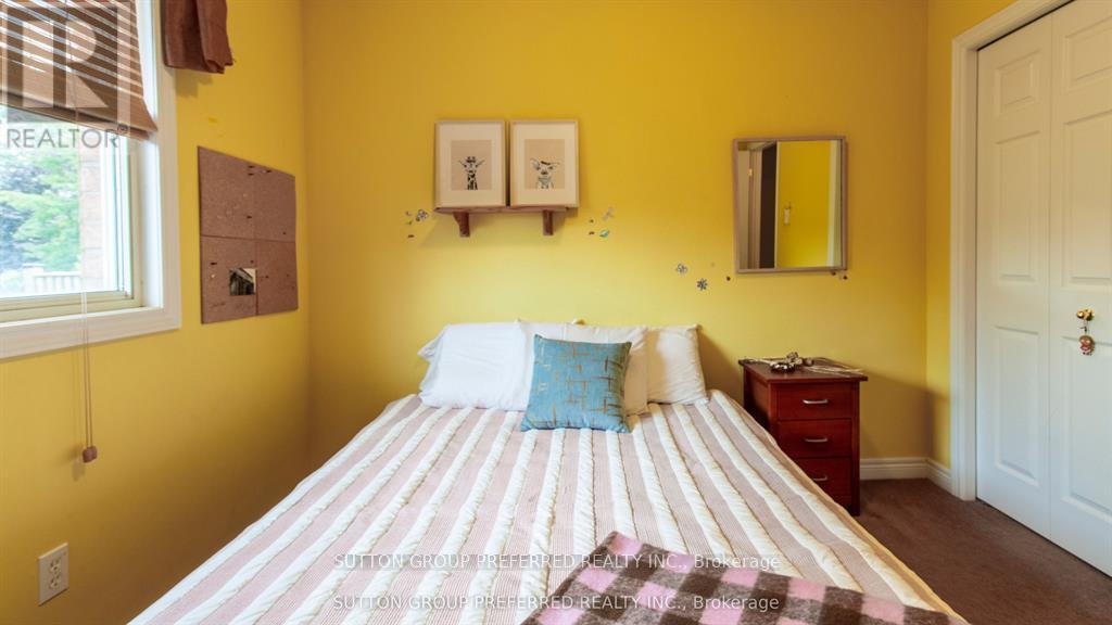 956 Queensborough Court N, London North, Ontario  N6G 5K1 - Photo 29 - X12440514