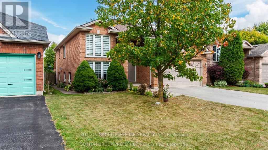 956 Queensborough Court N, London North, Ontario  N6G 5K1 - Photo 4 - X12440514