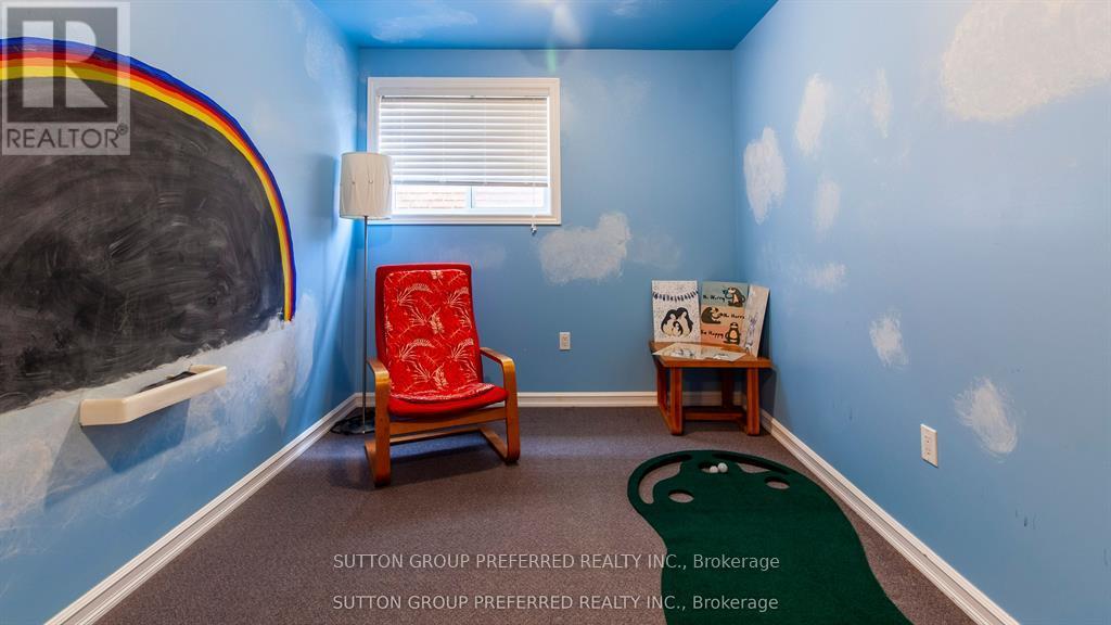 956 Queensborough Court N, London North, Ontario  N6G 5K1 - Photo 42 - X12440514