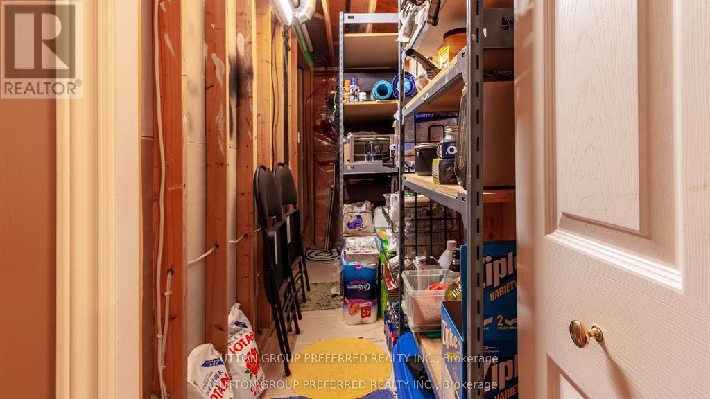 956 Queensborough Court N, London North, Ontario  N6G 5K1 - Photo 45 - X12440514