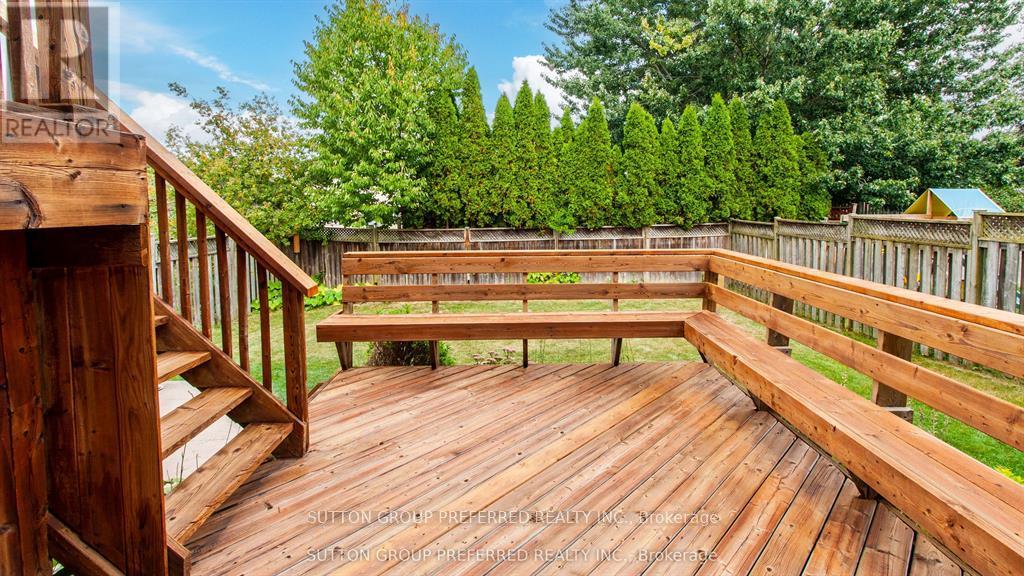 956 Queensborough Court N, London North, Ontario  N6G 5K1 - Photo 9 - X12440514