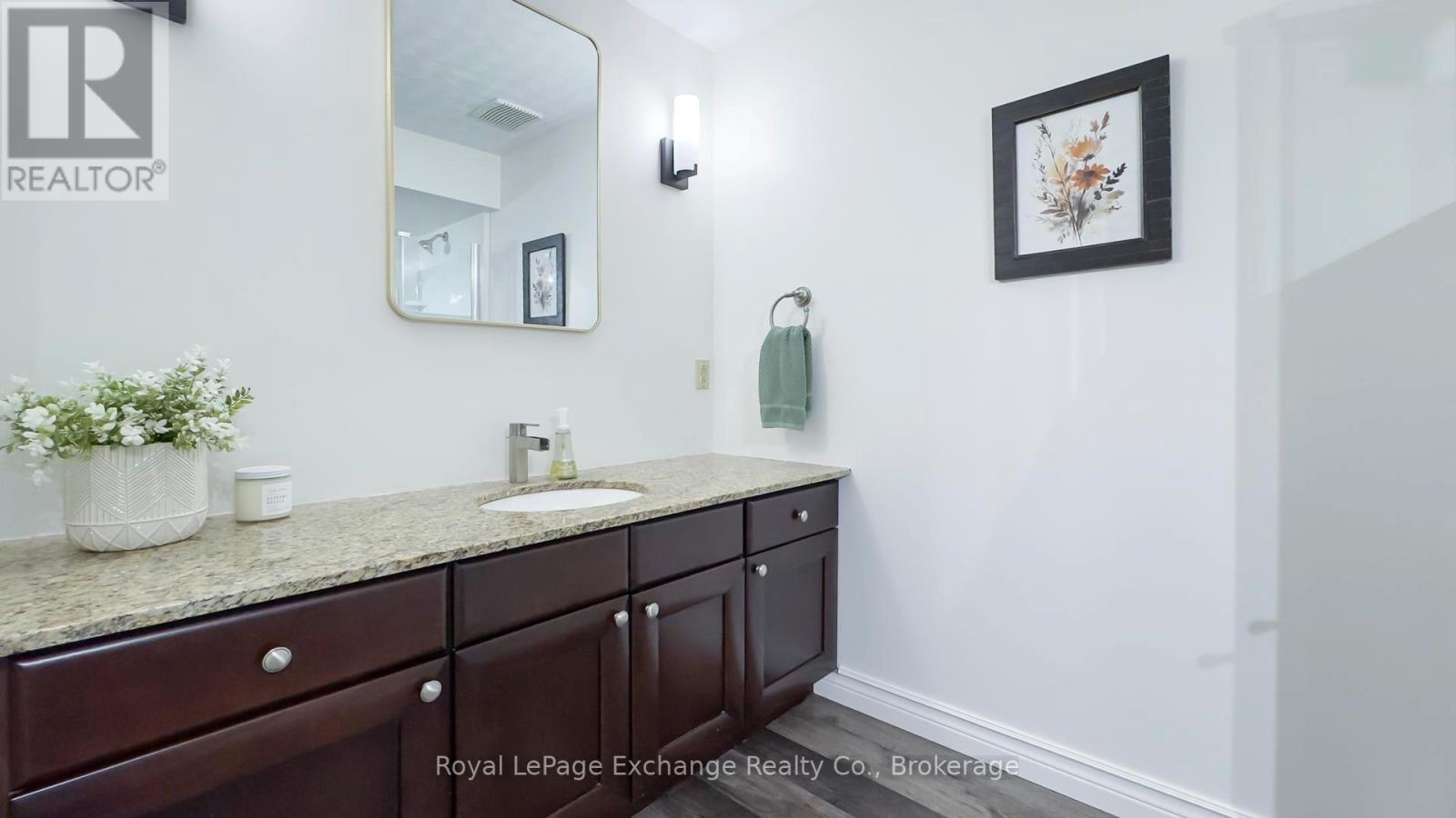 723 Goldie Crescent, Kincardine, Ontario  N2Z 2Z9 - Photo 37 - X12440449