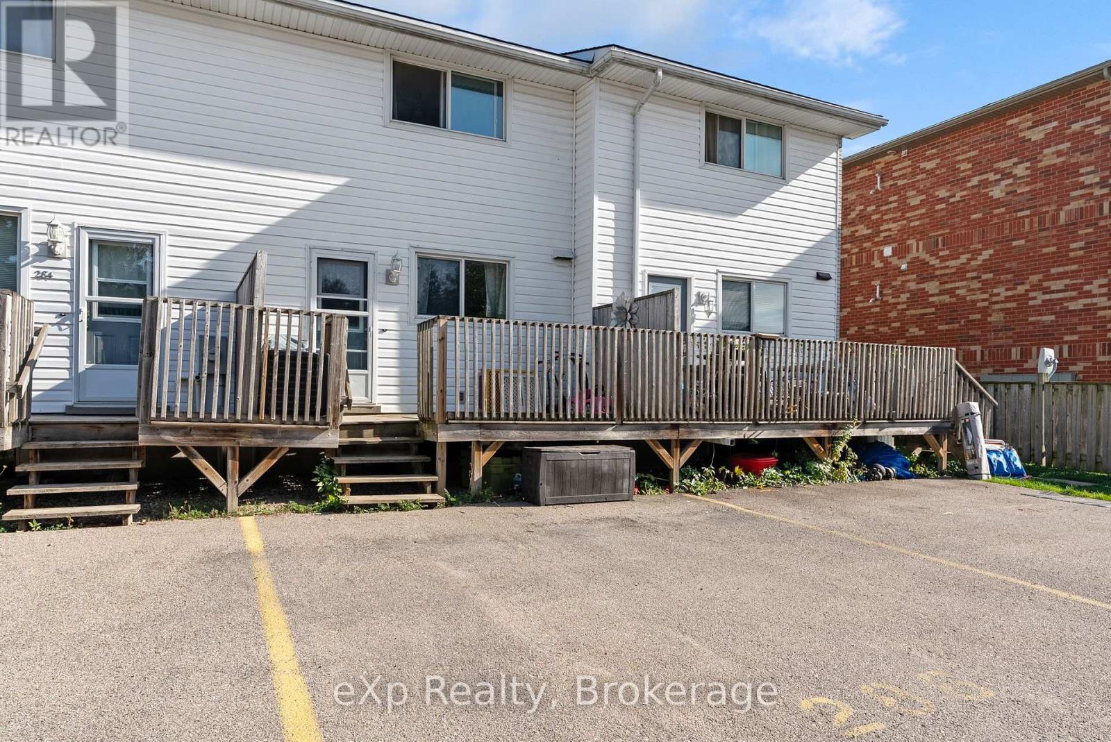 286 Dufferin Street, Stratford, Ontario  N5A 2H2 - Photo 27 - X12440459