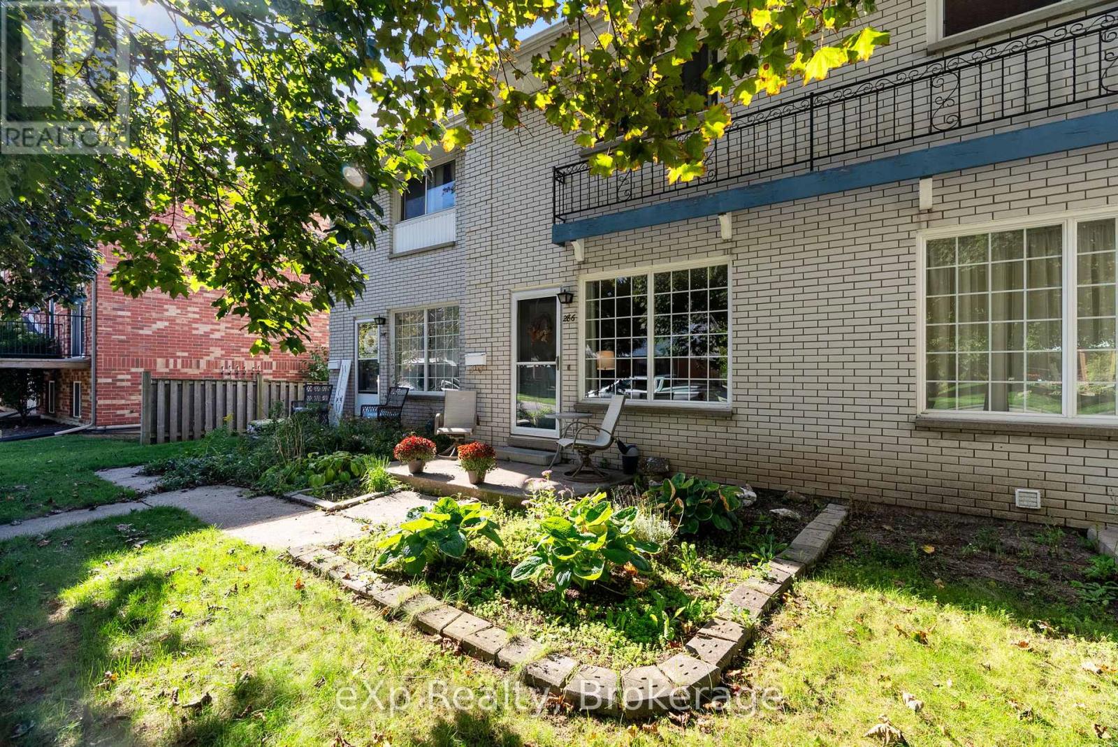 286 Dufferin Street, Stratford, Ontario  N5A 2H2 - Photo 29 - X12440459