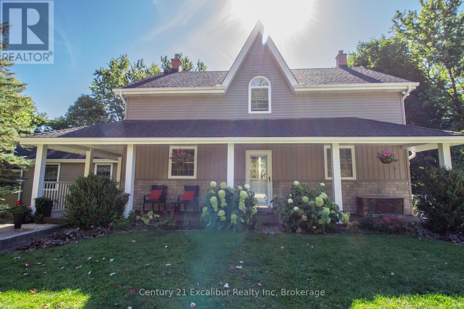8583 Sdrd 15, Centre Wellington, Ontario  N0B 1J0 - Photo 2 - X12440476