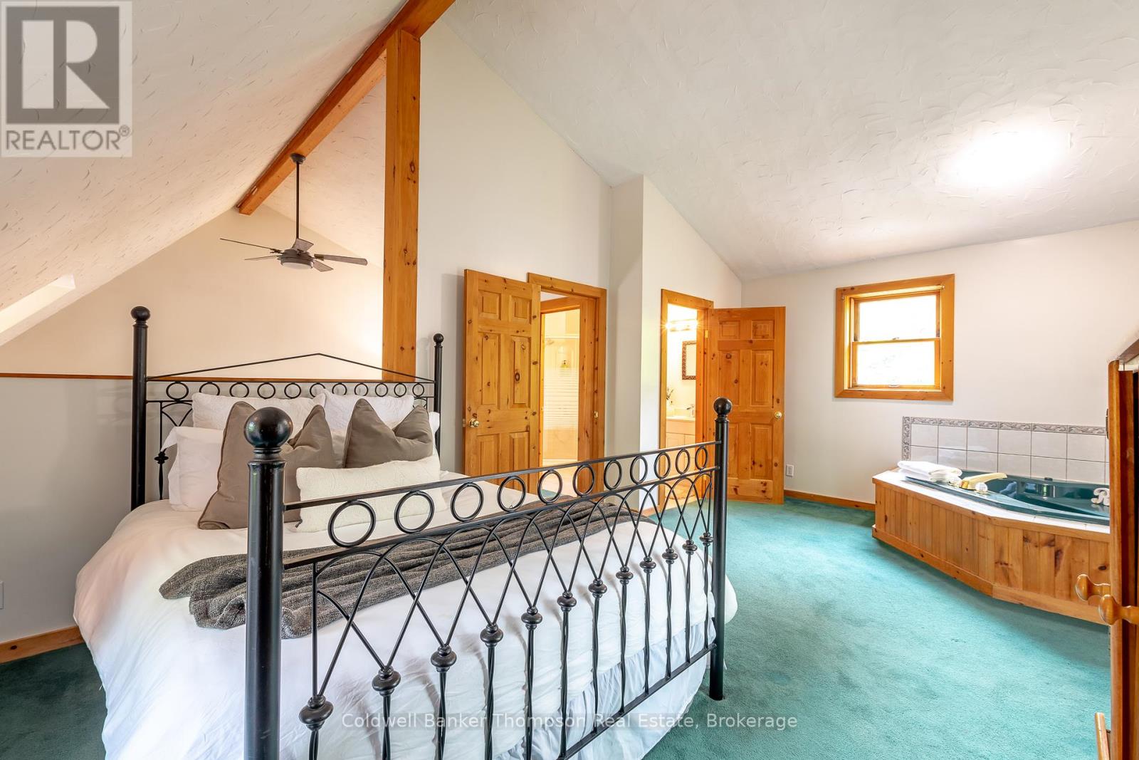 1626 Port Cunnington Road, Lake Of Bays, Ontario  P0A 1H0 - Photo 18 - X12440501