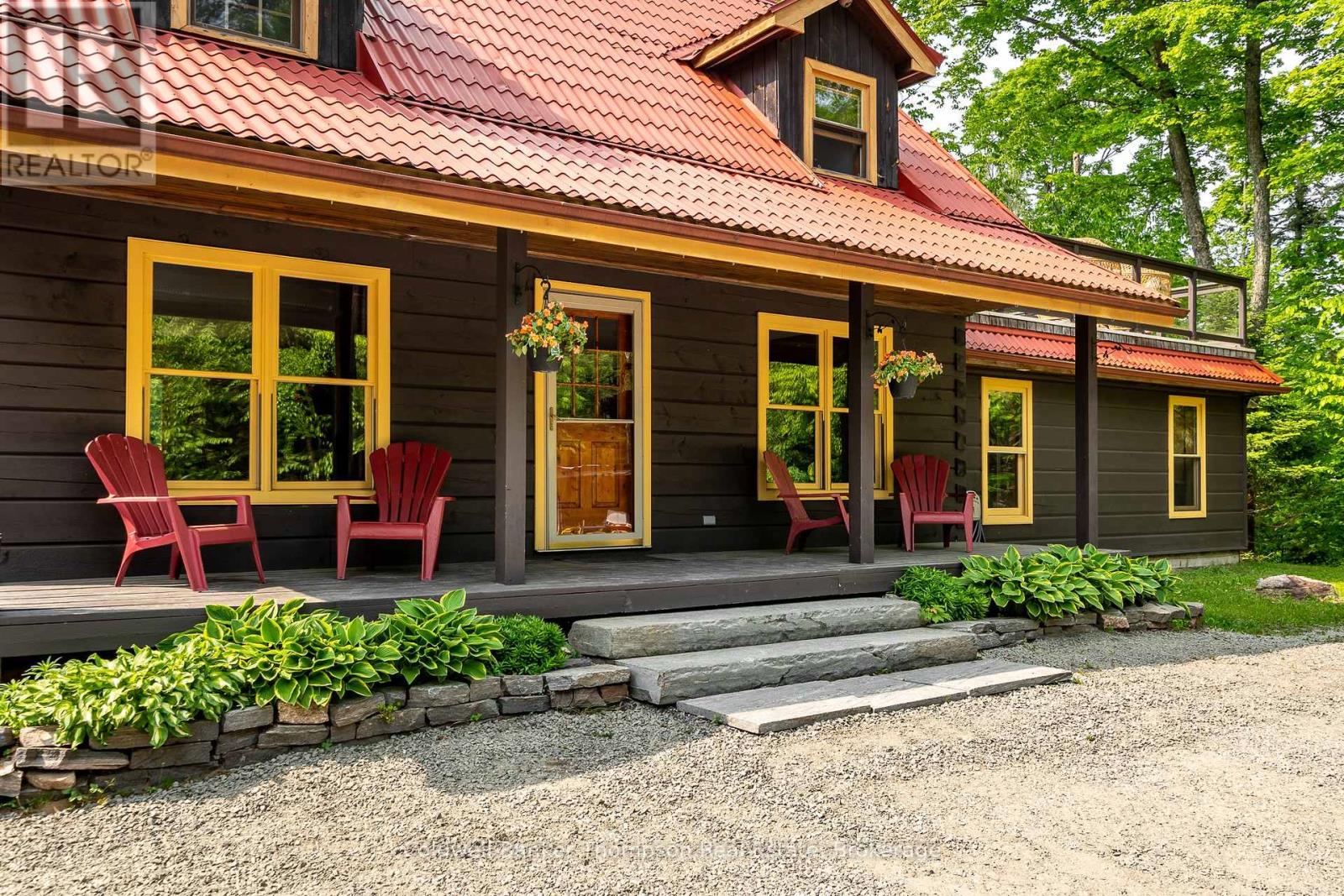1626 Port Cunnington Road, Lake Of Bays, Ontario  P0A 1H0 - Photo 2 - X12440501