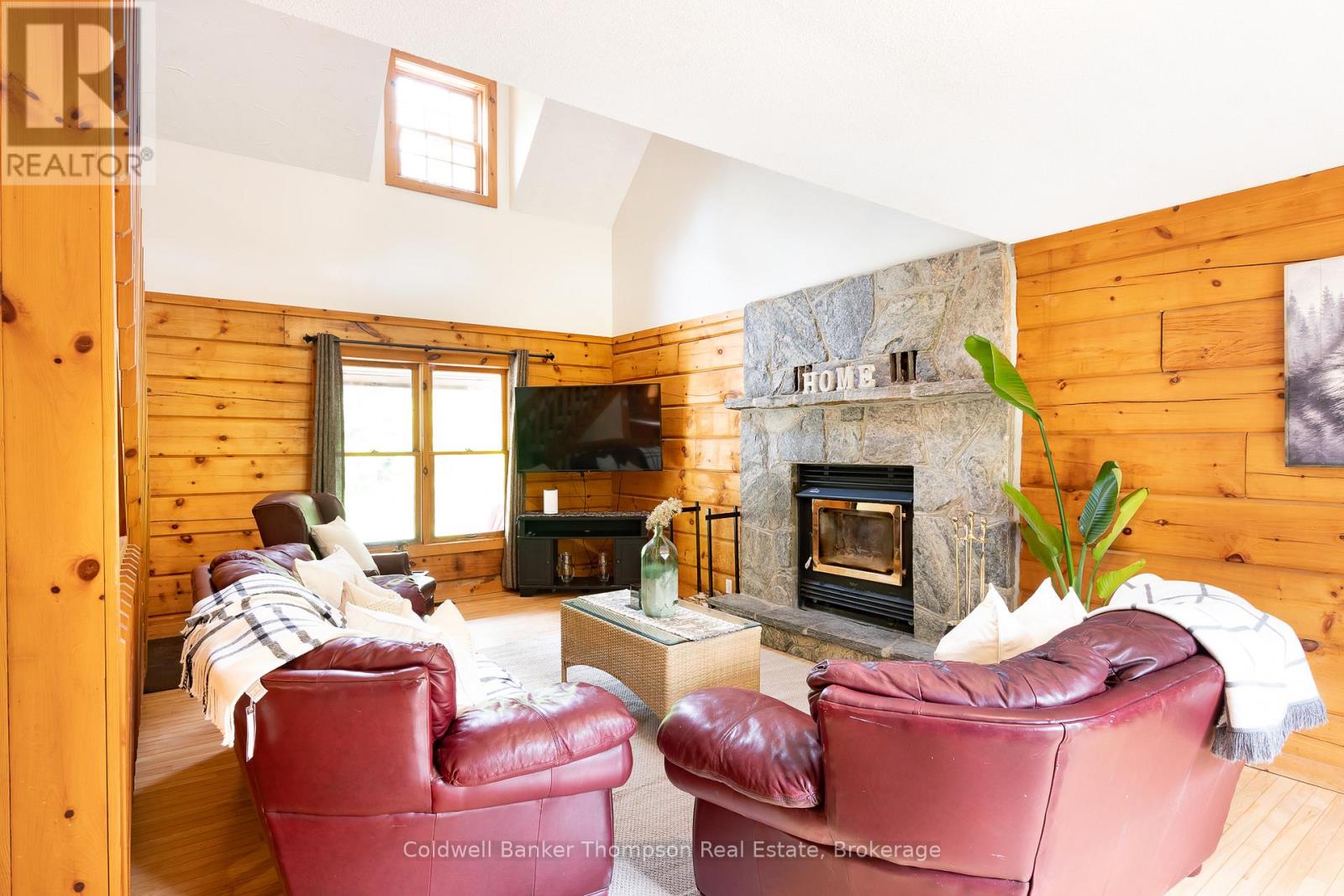 1626 Port Cunnington Road, Lake Of Bays, Ontario  P0A 1H0 - Photo 4 - X12440501