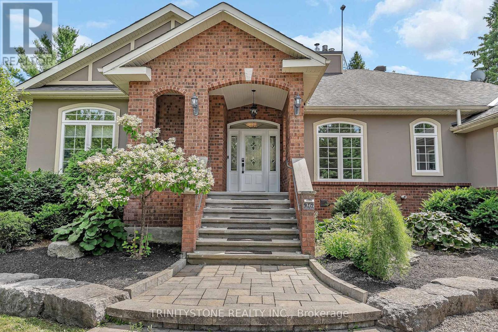 36 Sawgrass Circle, Ottawa, Ontario  K0A 1B0 - Photo 5 - X12440430