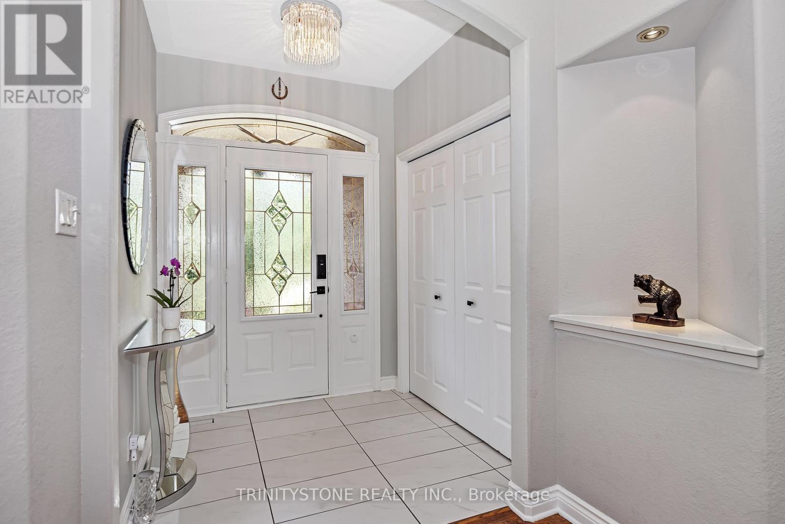 36 Sawgrass Circle, Ottawa, Ontario  K0A 1B0 - Photo 6 - X12440430