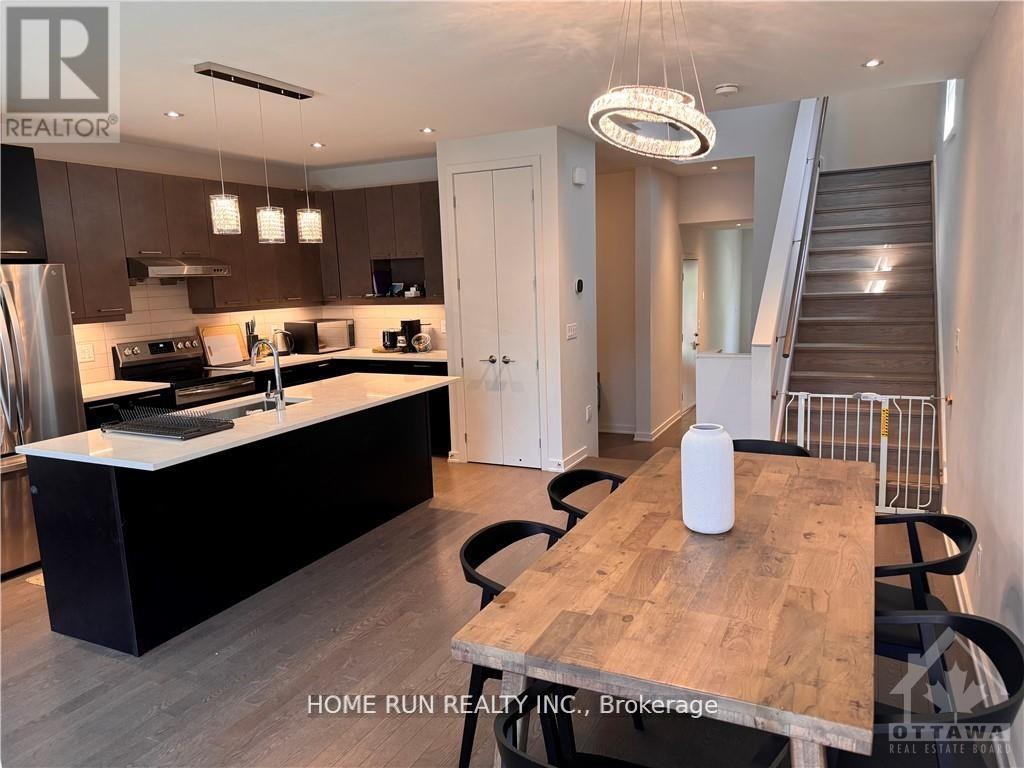 809 Brian Good Avenue, Ottawa, Ontario  K4M 0E2 - Photo 2 - X12440461