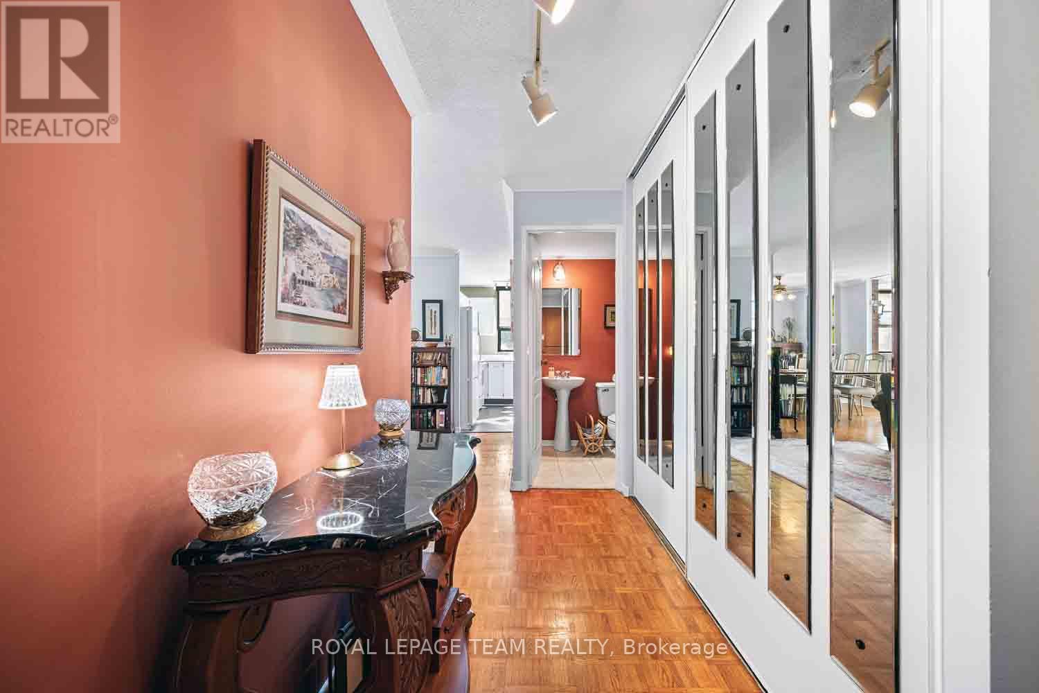 303 - 40 Arthur Street, Ottawa, Ontario  K1R 7T5 - Photo 7 - X12440465
